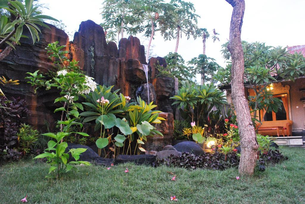 Trijaya Guest House Pemuteran Bagian luar foto