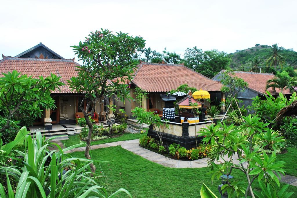 Trijaya Guest House Pemuteran Bagian luar foto