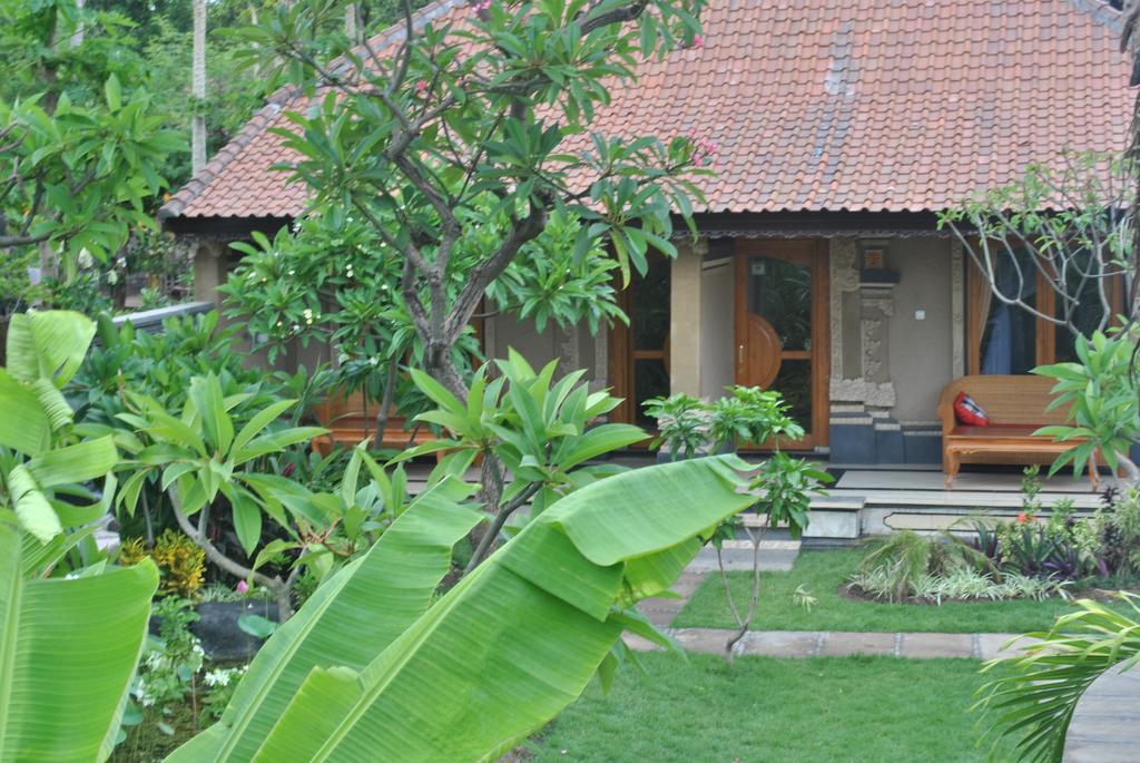 Trijaya Guest House Pemuteran Bagian luar foto