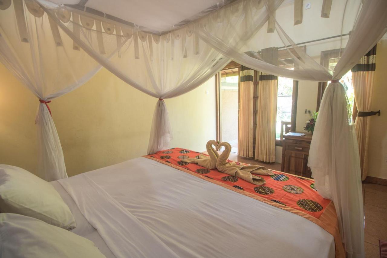 Trijaya Guest House Pemuteran Bagian luar foto