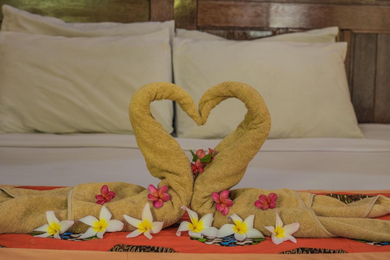 Trijaya Guest House Pemuteran Bagian luar foto